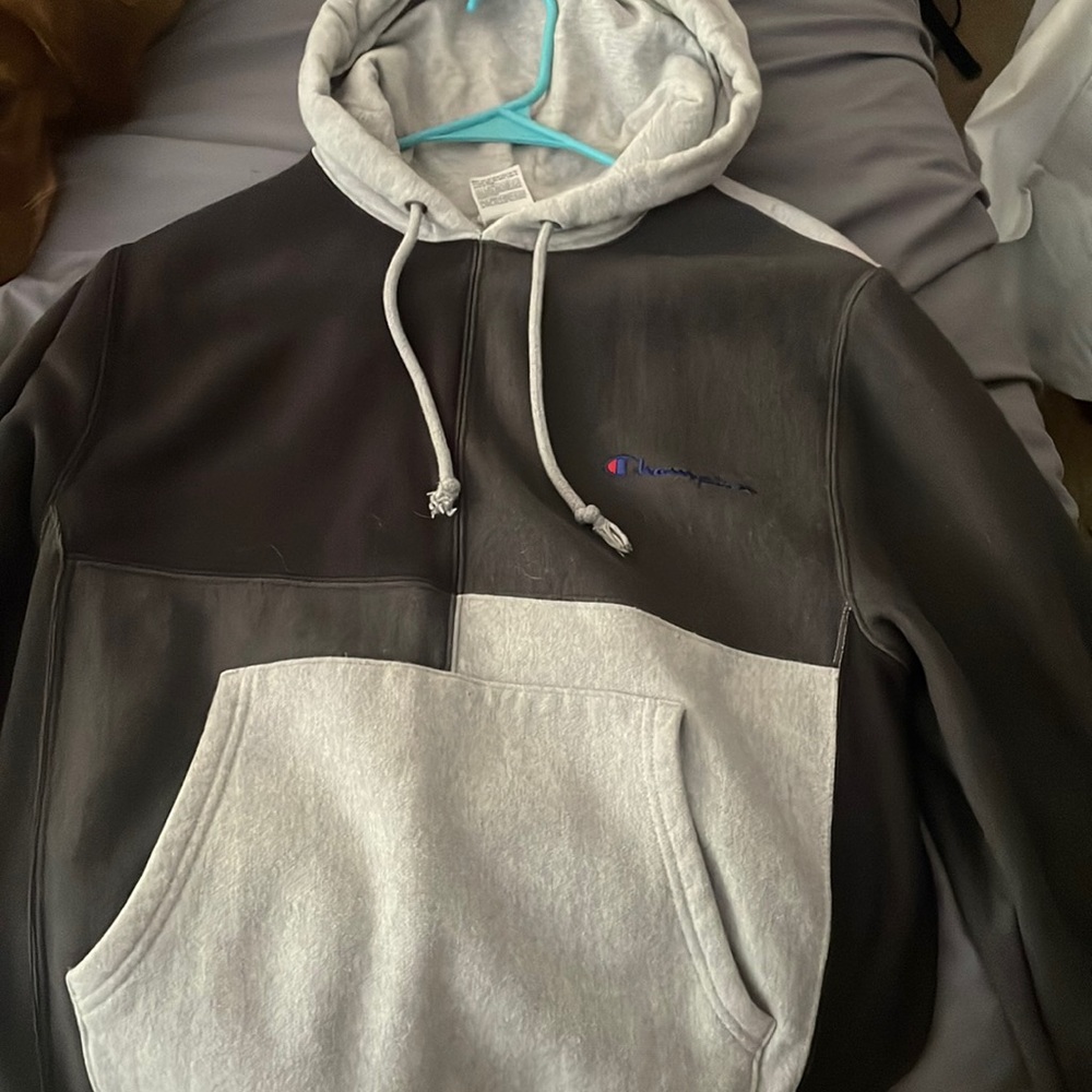 CHAMPION HOODIE